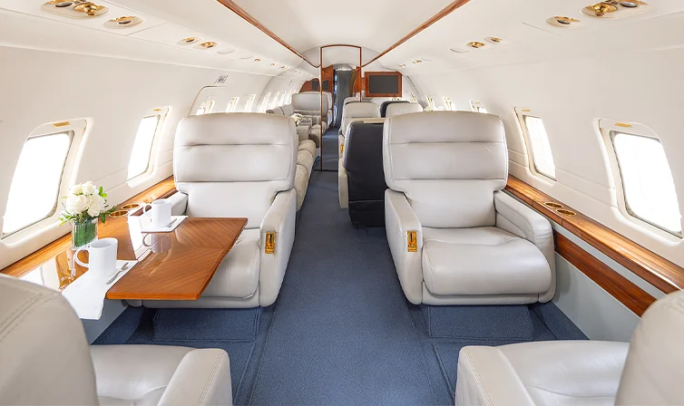 Challenger 604 Interior